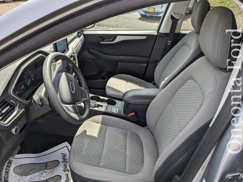 Used 2022 Ford Escape SE image 10