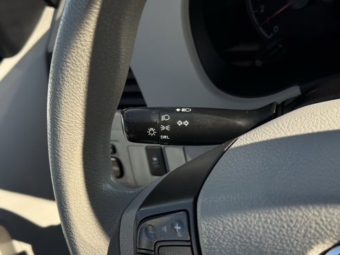 Used 2011 Toyota Sienna LE image 27
