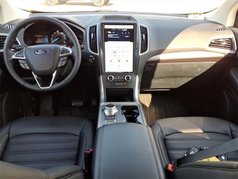 Used 2024 Ford Edge SEL w/ Convenience Package image 10