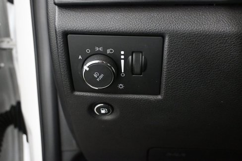 Used 2019 Jeep Grand Cherokee Laredo w/ Laredo X Package image 9