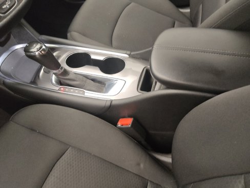 Used 2018 Chevrolet Malibu LT w/ Driver Confidence Package image 26