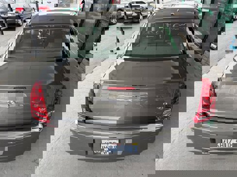 Used 2009 Chrysler 300 C image 15