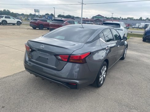 Used 2024 Nissan Altima 2.5 S image 6