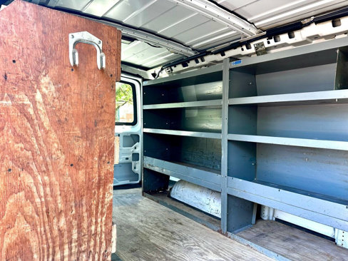 Used 2014 Chevrolet Express 2500 image 19