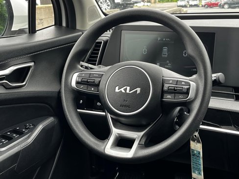 Used 2024 Kia Sportage LX image 12