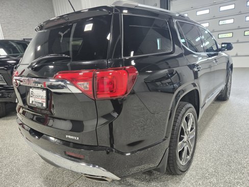 Used 2017 GMC Acadia Denali image 5