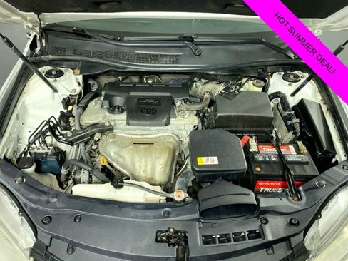 Used 2017 Toyota Camry SE image 28