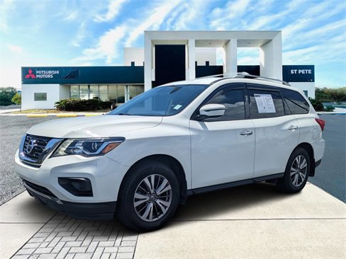 Used 2019 Nissan Pathfinder S image 1