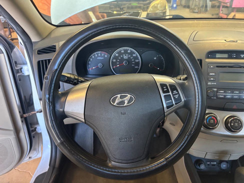 Used 2010 Hyundai Elantra GLS image 15