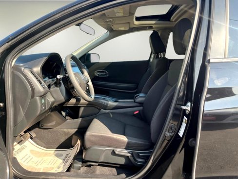 Used 2017 Honda HR-V EX image 10