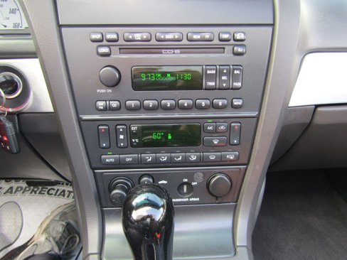 Used 2002 Ford Thunderbird image 34