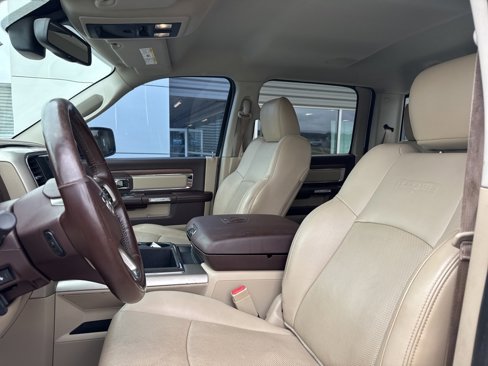 Used 2013 RAM 1500 Laramie w/ Convenience Group image 12