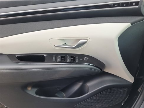 Used 2024 Hyundai Tucson Limited image 30