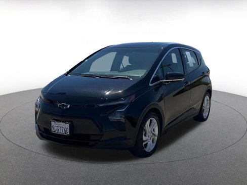 Used 2023 Chevrolet Bolt LT w/ Driver Confidence Package image 6