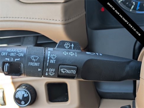 Used 2017 Cadillac Escalade Platinum image 29