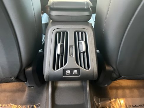 New 2025 BMW X1 xDrive28i w/ Technology Package image 18