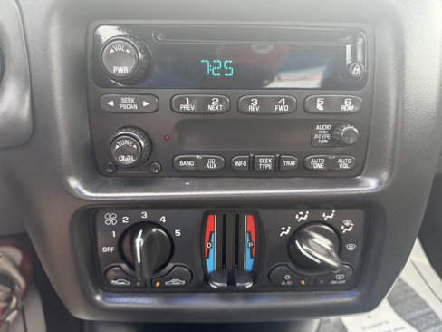 Used 2003 Chevrolet Monte Carlo SS image 14