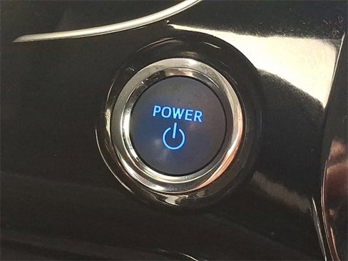 Used 2018 Toyota Prius Three image 26