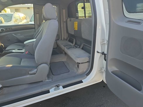 Used 2006 Toyota Tacoma 2WD Access Cab image 11