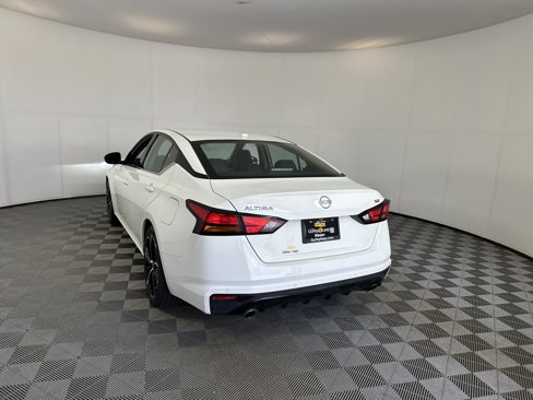 Used 2023 Nissan Altima 2.5 SR image 8