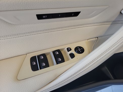 Used 2019 BMW 530i xDrive image 20