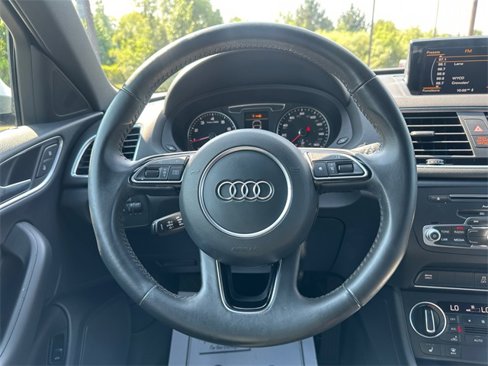 Used 2018 Audi Q3 2.0T Premium w/ Convenience Package image 11