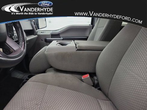 Used 2017 Ford F150 XLT w/ Equipment Group 302A Luxury image 20