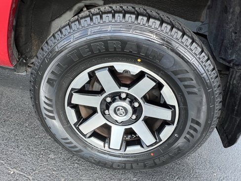 Used 2020 Toyota 4Runner TRD Off-Road image 9