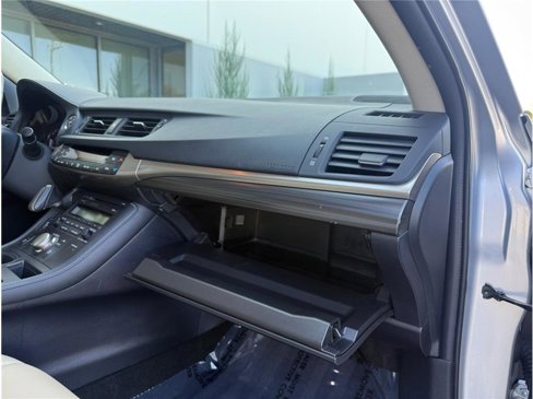 Used 2016 Lexus CT 200h image 33