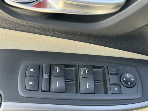 Used 2020 Jeep Cherokee Latitude image 19