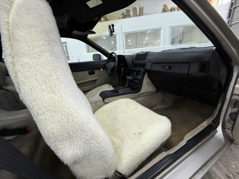 Used 1987 Porsche 924 S image 7