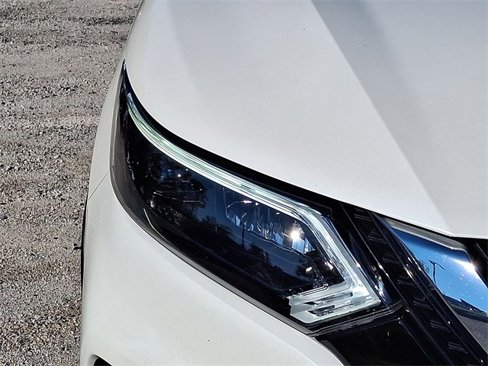 Certified 2022 Nissan Rogue Sport SL w/ Premium Package image 28