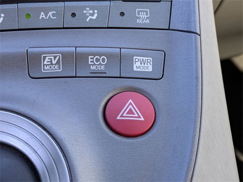Used 2015 Toyota Prius Four image 30