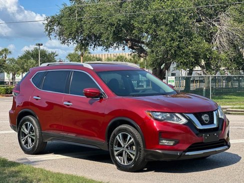 Used 2019 Nissan Rogue SV w/ Premium Package image 7