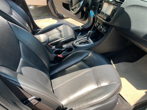 Used 2011 Chrysler 200 Limited image 11