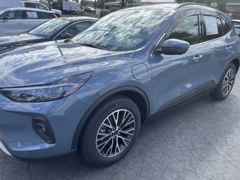 Used 2023 Ford Escape SE w/ PHEV Premium Package image 35