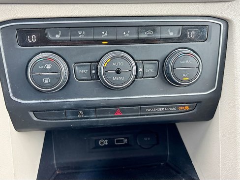Used 2019 Volkswagen Atlas SE w/ Panoramic Sunroof Package image 13