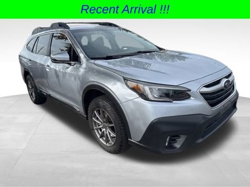 Used 2020 Subaru Outback Premium image 1