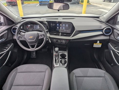 New 2026 Chevrolet Trax LS image 9