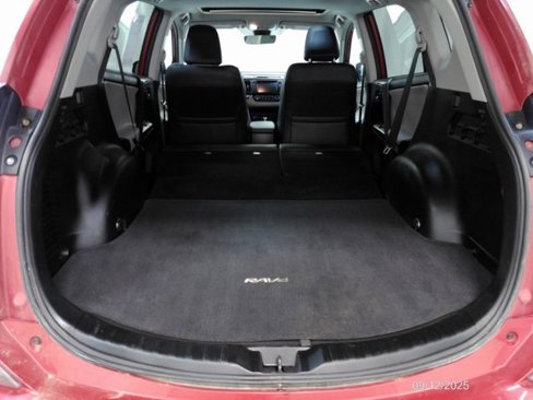 Used 2016 Toyota RAV4 Limited image 22