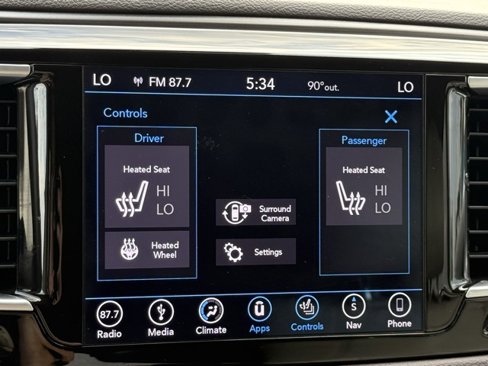 Used 2018 Chrysler Pacifica Touring-L Plus image 36