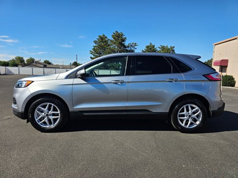 Used 2024 Ford Edge SEL image 3