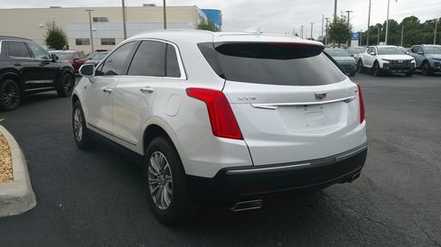 Used 2018 Cadillac XT5 Luxury w/ Driver Awareness Package image 3