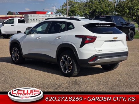 Used 2024 Chevrolet Trax LT image 5