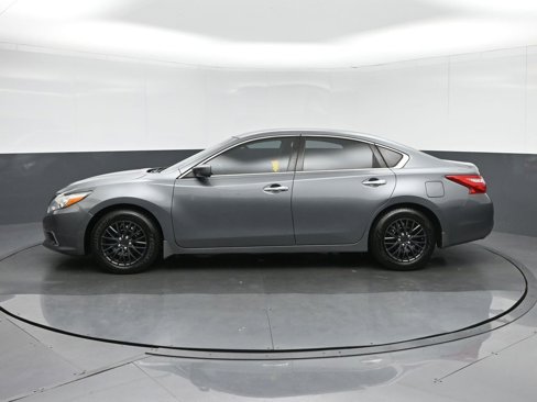 Used 2016 Nissan Altima 2.5 S w/ Power Driver Seat Package image 4