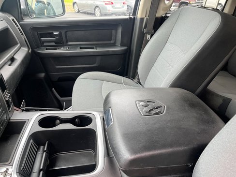 Used 2021 RAM 1500 Classic Tradesman image 11