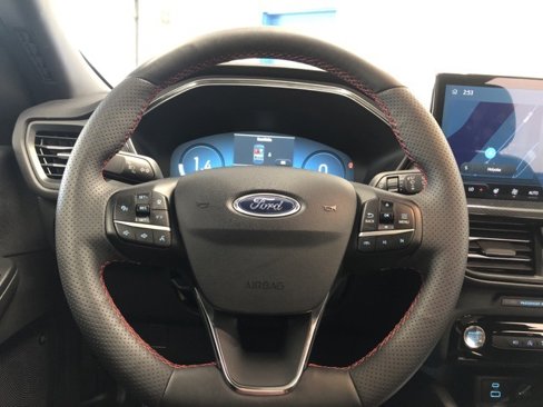 Certified 2023 Ford Escape ST-Line Select w/ Tech Pack #2 image 18