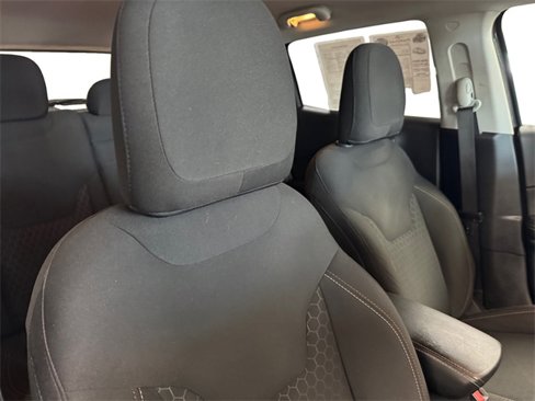Used 2018 Jeep Compass Sport w/ Cold Weather Group image 7
