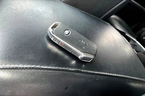 Used 2021 Kia Telluride LX image 10