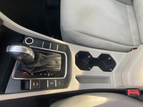 Used 2019 Volkswagen Jetta S image 36